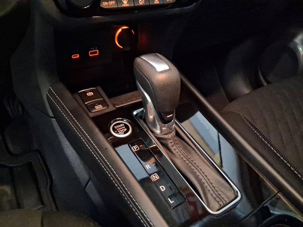 2025 Nissan Kicks Play SV FWD in Stratford, Ontario - 16 - w1024h768px