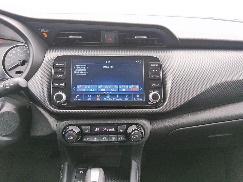 2025 Nissan Kicks Play SV FWD in Stratford, Ontario - 15 - w1024h768px