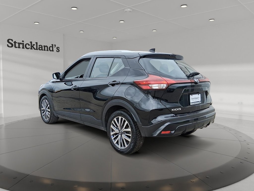 2025 Nissan Kicks Play SV FWD in Stratford, Ontario - 4 - w1024h768px
