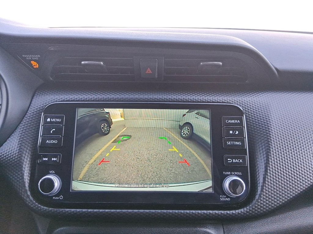 2025 Nissan Kicks Play SV FWD in Stratford, Ontario - 18 - w1024h768px