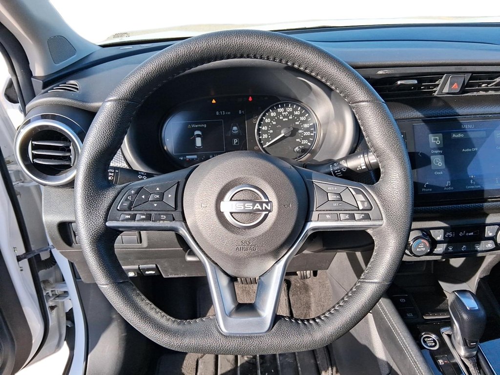 2025 Nissan Kicks Play SV FWD in Stratford, Ontario - 12 - w1024h768px