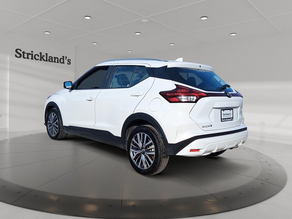 2025 Nissan Kicks Play SV FWD in Stratford, Ontario - 4 - w1024h768px
