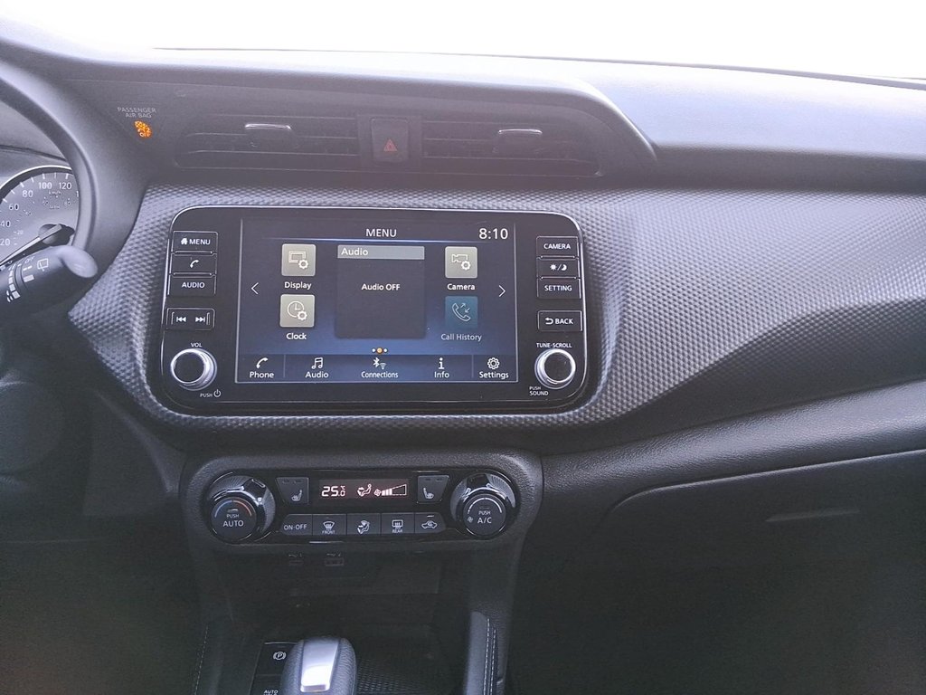 2025 Nissan Kicks Play SV FWD in Stratford, Ontario - 15 - w1024h768px