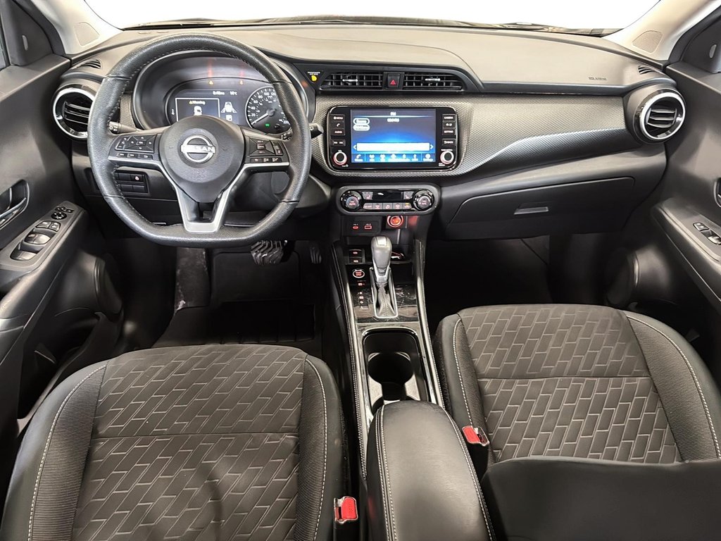 2025 Nissan Kicks Play SV FWD in Stratford, Ontario - 9 - w1024h768px