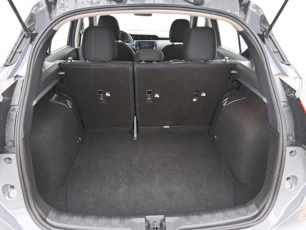 2025 Nissan Kicks Play SV FWD in Stratford, Ontario - 6 - w1024h768px
