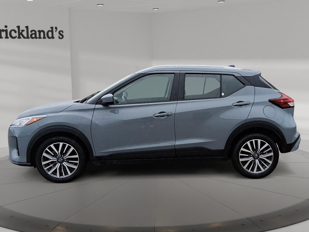 2025 Nissan Kicks Play SV FWD in Stratford, Ontario - 5 - w1024h768px
