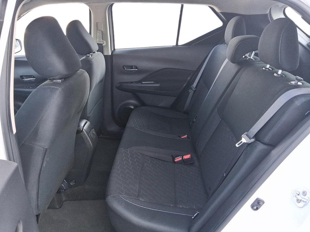 2025 Nissan Kicks Play SV FWD in Stratford, Ontario - 9 - w1024h768px