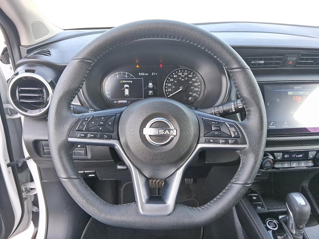 2025 Nissan Kicks Play SV FWD in Stratford, Ontario - 12 - w1024h768px