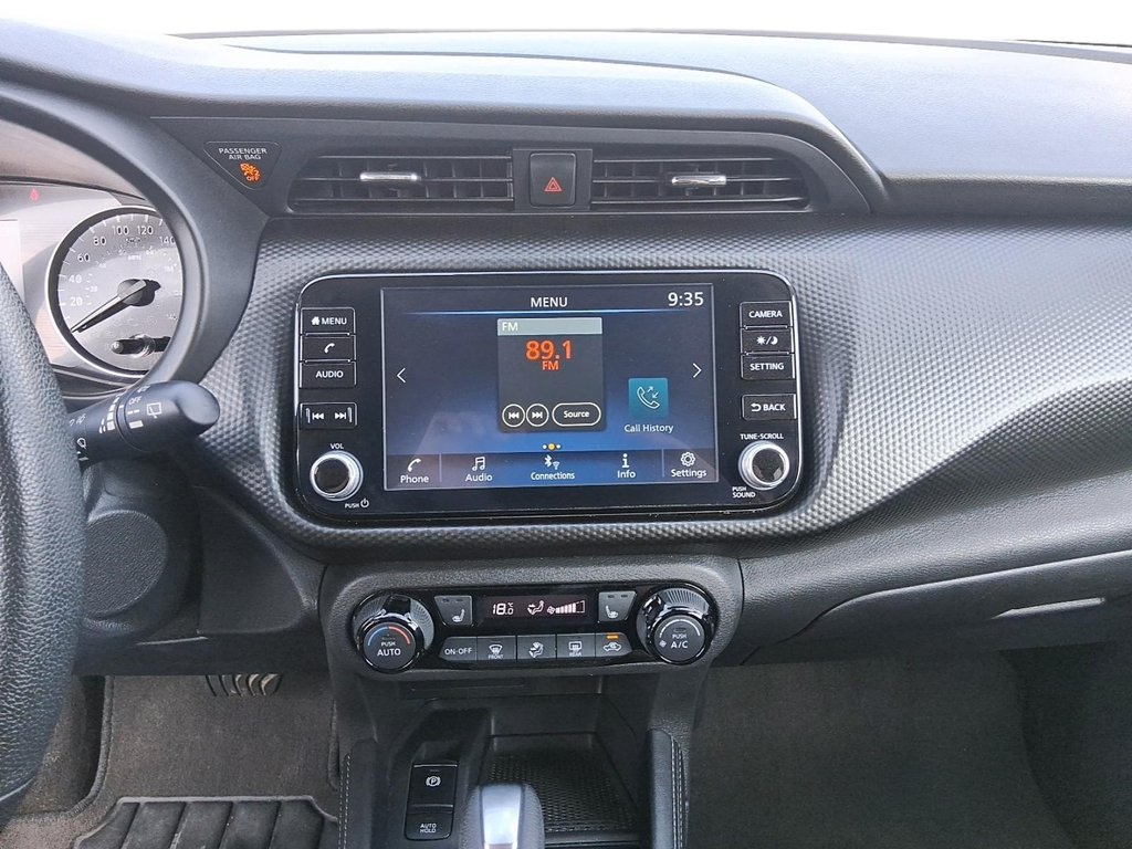 2025 Nissan Kicks Play SV FWD in Stratford, Ontario - 15 - w1024h768px