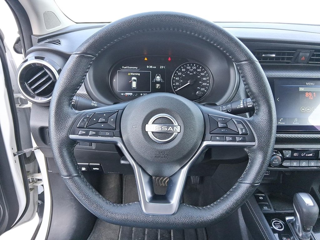 2025 Nissan Kicks Play SV FWD in Stratford, Ontario - 12 - w1024h768px