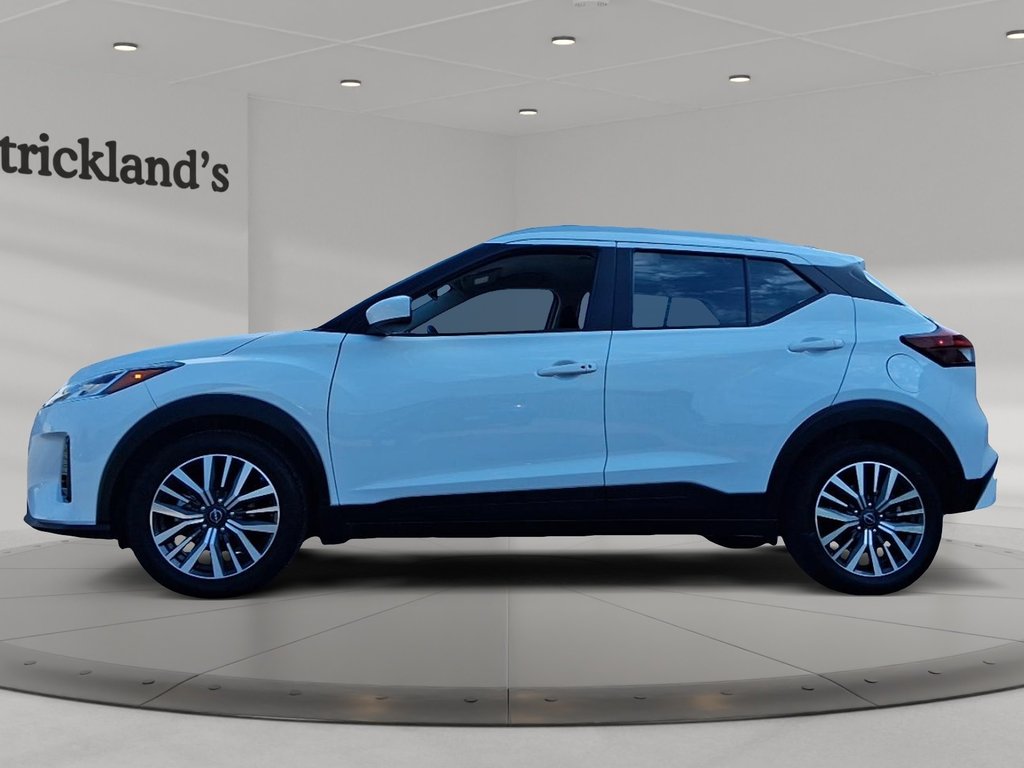 2025 Nissan Kicks Play SV FWD in Stratford, Ontario - 5 - w1024h768px