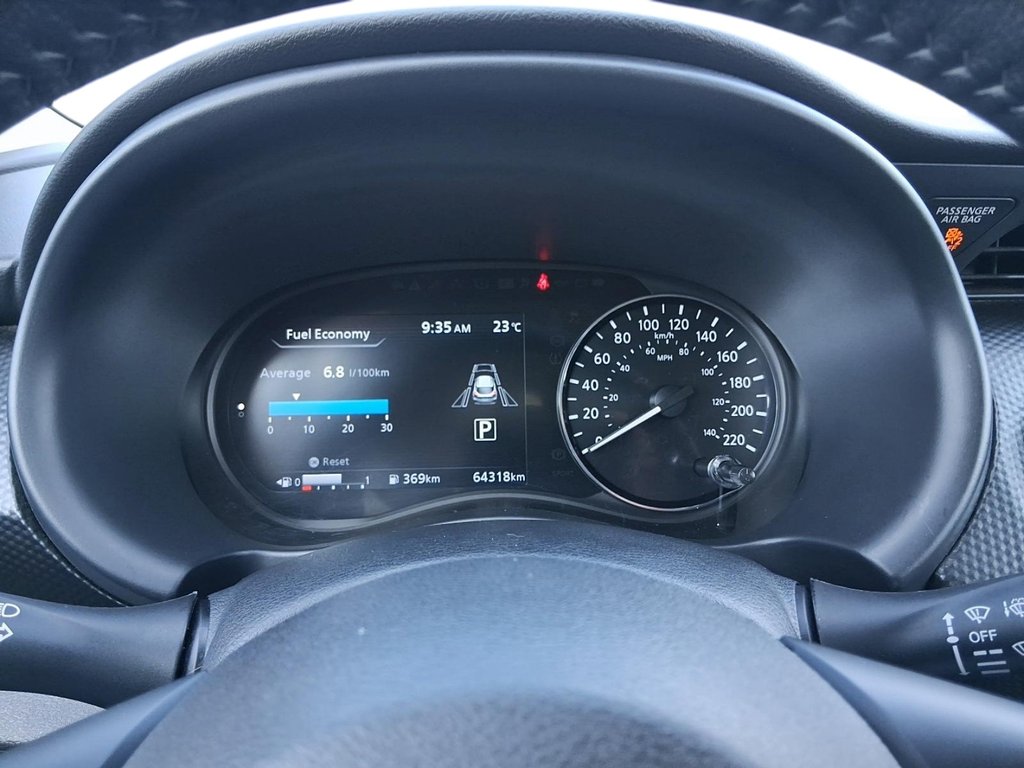 2025 Nissan Kicks Play SV FWD in Stratford, Ontario - 14 - w1024h768px