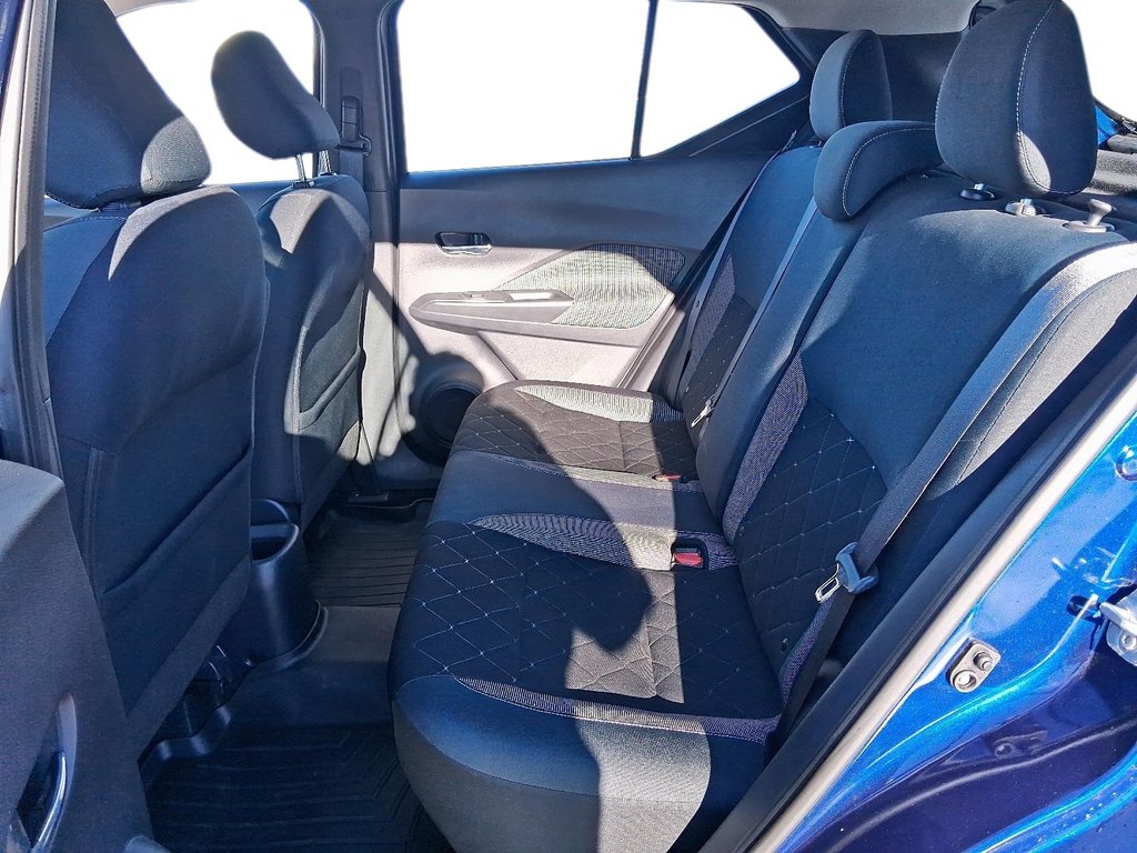 2019 Nissan Kicks SV CVT in Stratford, Ontario - 10 - w1024h768px