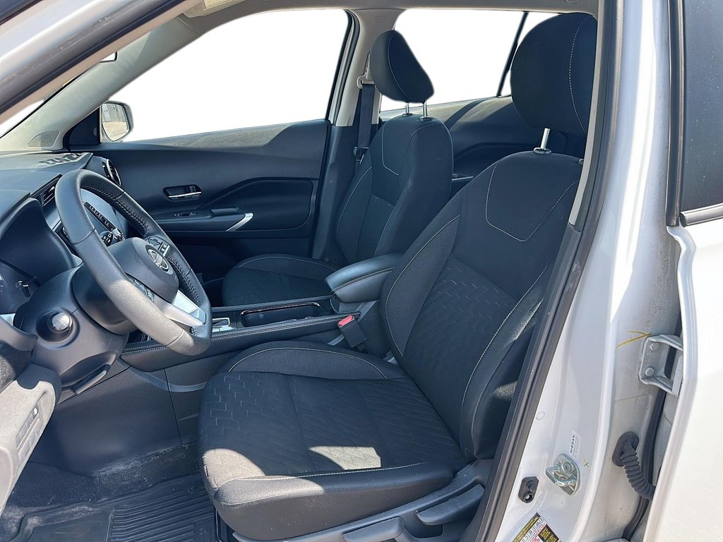 2023 Nissan Kicks SV CVT in Stratford, Ontario - 7 - w1024h768px