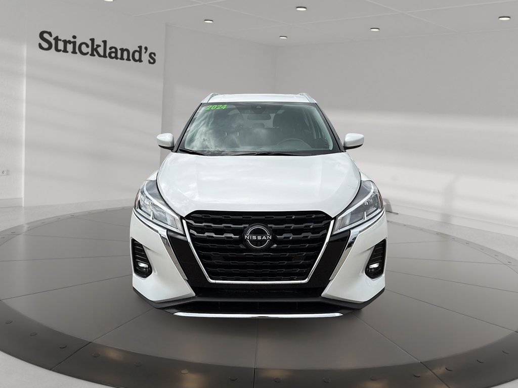 2024 Nissan Kicks SV FWD in Stratford, Ontario - 2 - w1024h768px