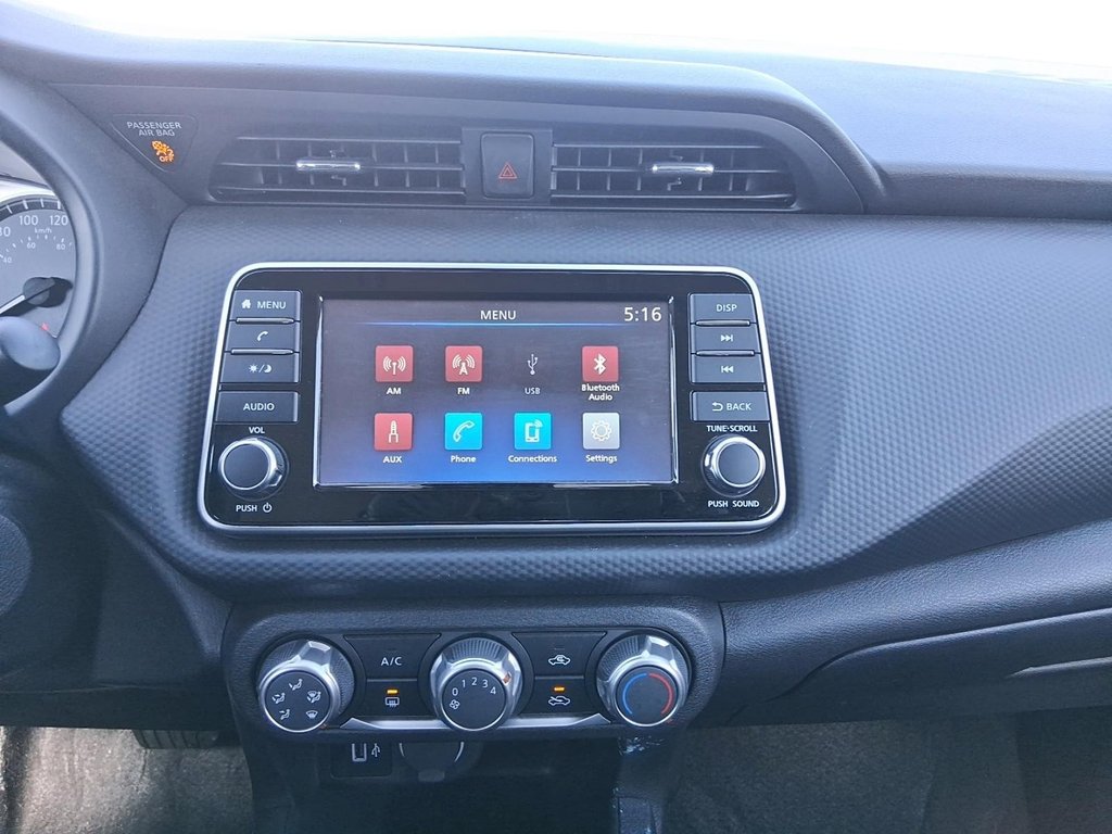 2024 Nissan Kicks S FWD in Stratford, Ontario - 15 - w1024h768px