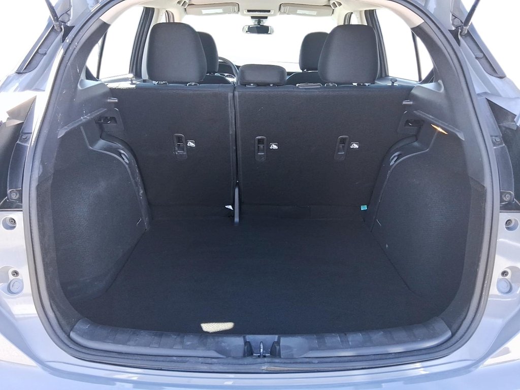 2024 Nissan Kicks S FWD in Stratford, Ontario - 6 - w1024h768px