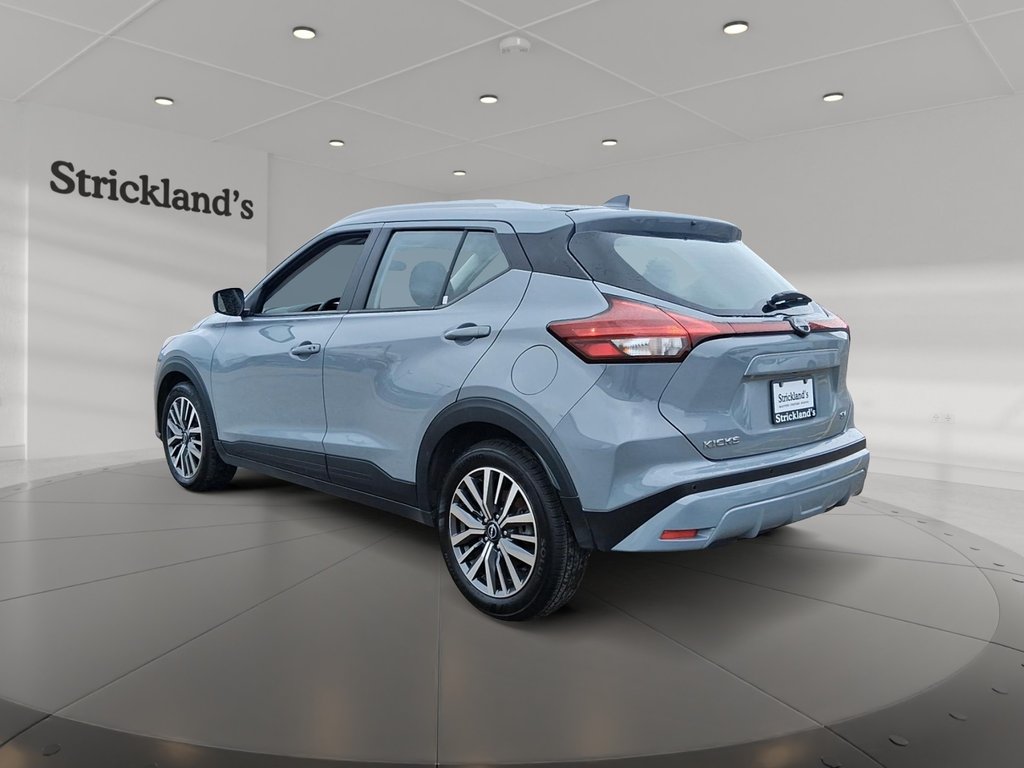 2024 Nissan Kicks SV FWD in Stratford, Ontario - 4 - w1024h768px