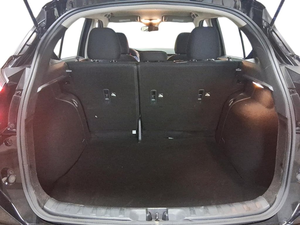 2024 Nissan Kicks SV FWD in Stratford, Ontario - 6 - w1024h768px