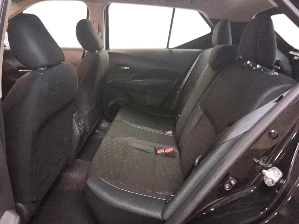 2024 Nissan Kicks SV FWD in Stratford, Ontario - 9 - w1024h768px