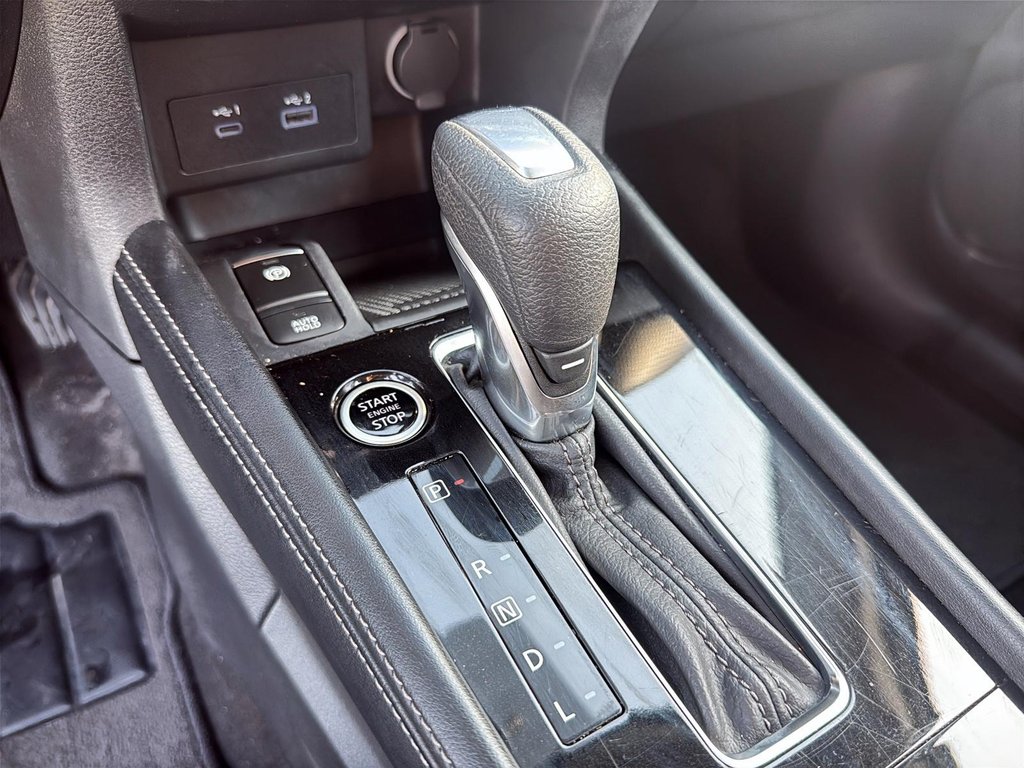 2024 Nissan Kicks SV FWD in Stratford, Ontario - 14 - w1024h768px