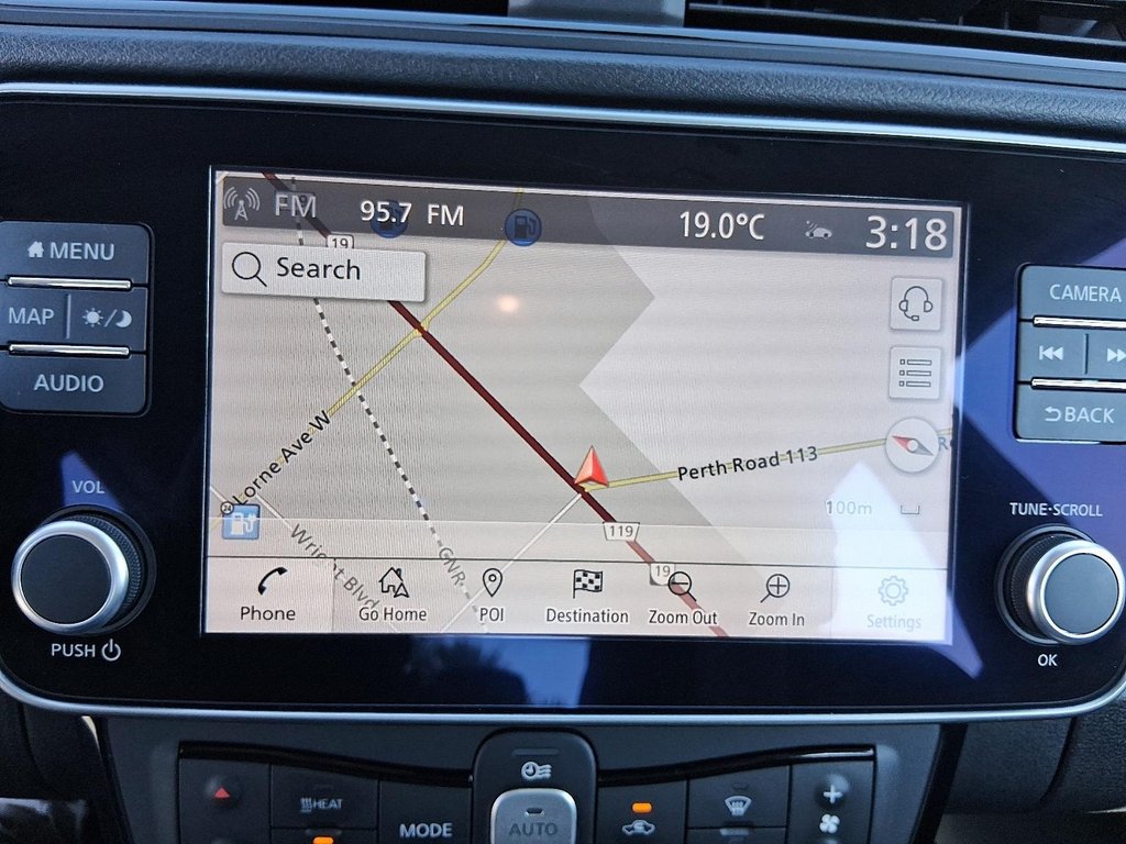 2023 Nissan Leaf SV in Stratford, Ontario - 17 - w1024h768px