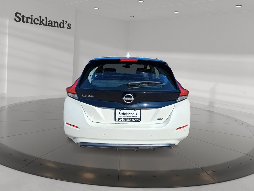 2023 Nissan Leaf SV in Stratford, Ontario - 3 - w1024h768px