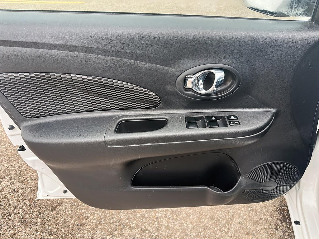 2015 Nissan Micra 1.6 S at in Stratford, Ontario - 10 - w1024h768px