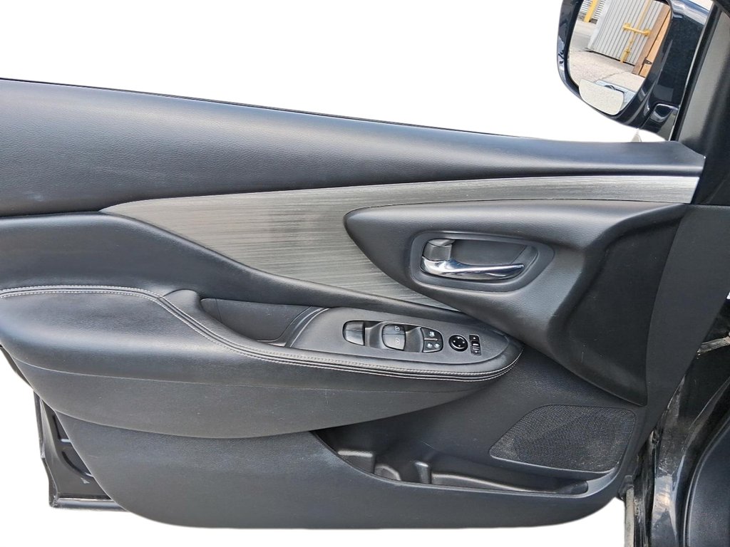 2015 Nissan Murano SV AWD CVT in Stratford, Ontario - 11 - w1024h768px