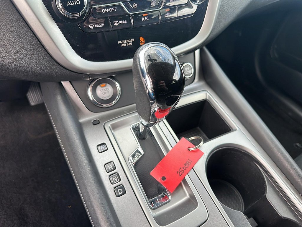 2019 Nissan Murano SV AWD CVT in Stratford, Ontario - 14 - w1024h768px