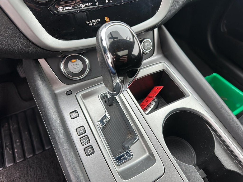 2019 Nissan Murano SV AWD CVT in Stratford, Ontario - 14 - w1024h768px