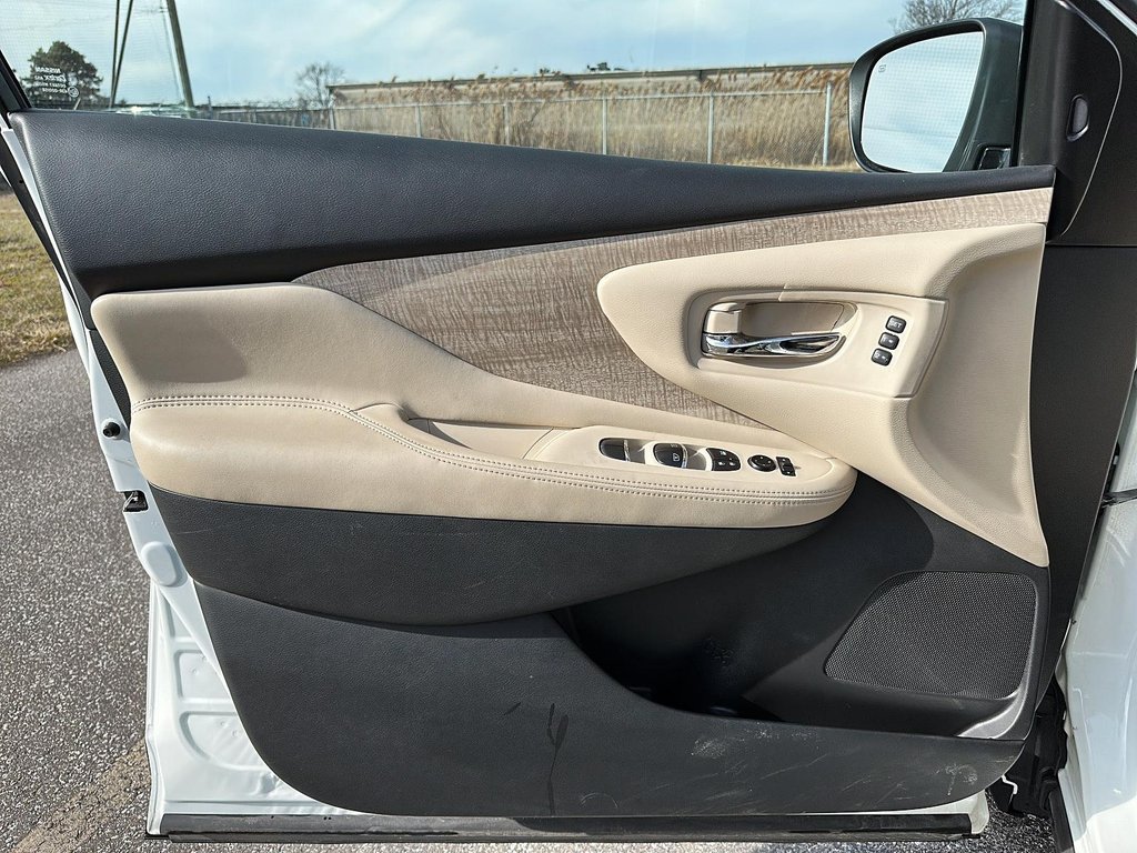 2023 Nissan Murano SL AWD CVT in Stratford, Ontario - 10 - w1024h768px