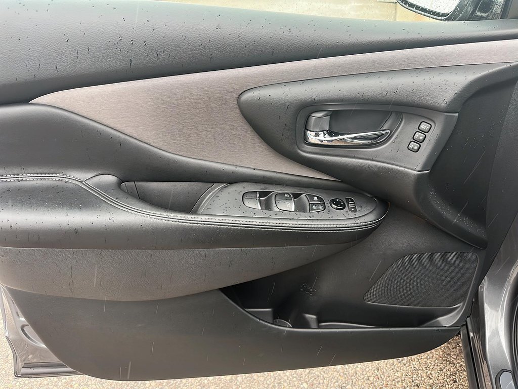 2023 Nissan Murano SL AWD CVT in Stratford, Ontario - 10 - w1024h768px