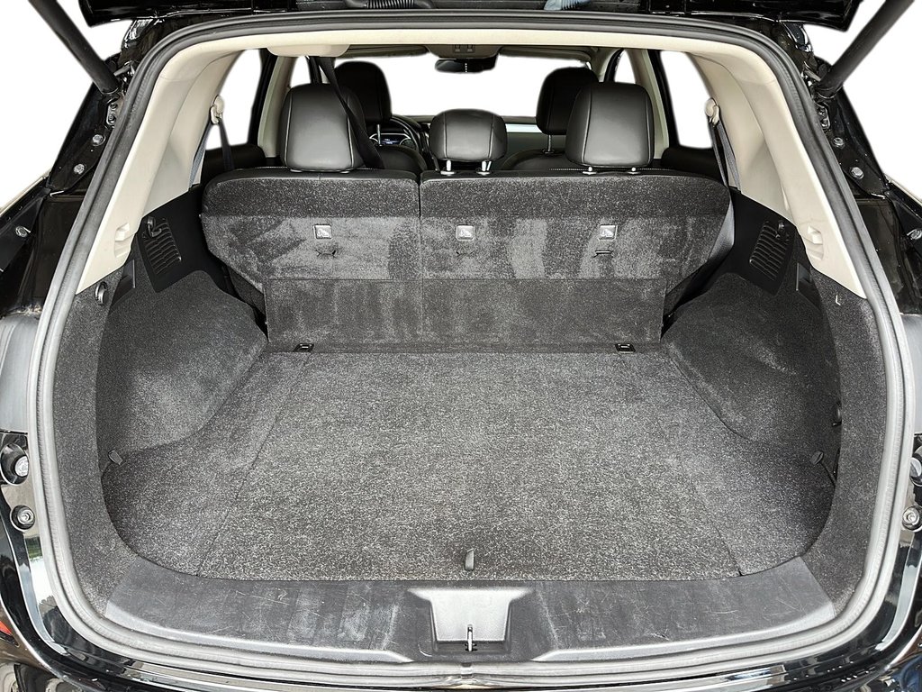 2023 Nissan Murano SV AWD CVT in Stratford, Ontario - 6 - w1024h768px