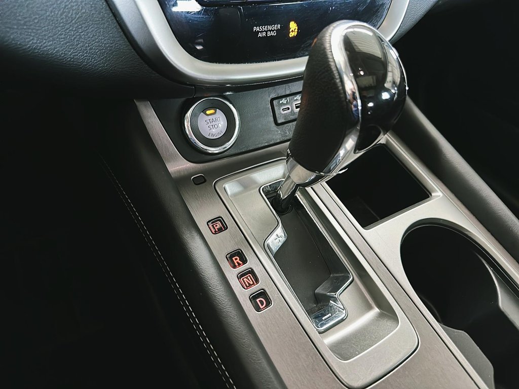 2023 Nissan Murano SV AWD CVT in Stratford, Ontario - 14 - w1024h768px