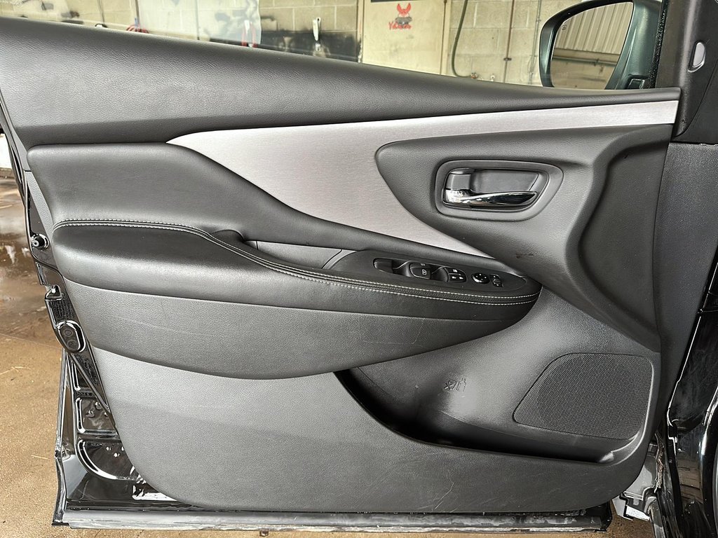 2023 Nissan Murano SV AWD CVT in Stratford, Ontario - 10 - w1024h768px