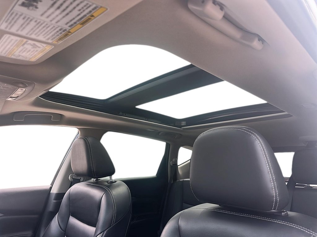2023 Nissan Murano SV AWD CVT in Stratford, Ontario - 14 - w1024h768px