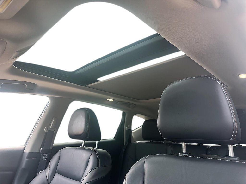 2023 Nissan Murano Platinum AWD CVT in Stratford, Ontario - 15 - w1024h768px