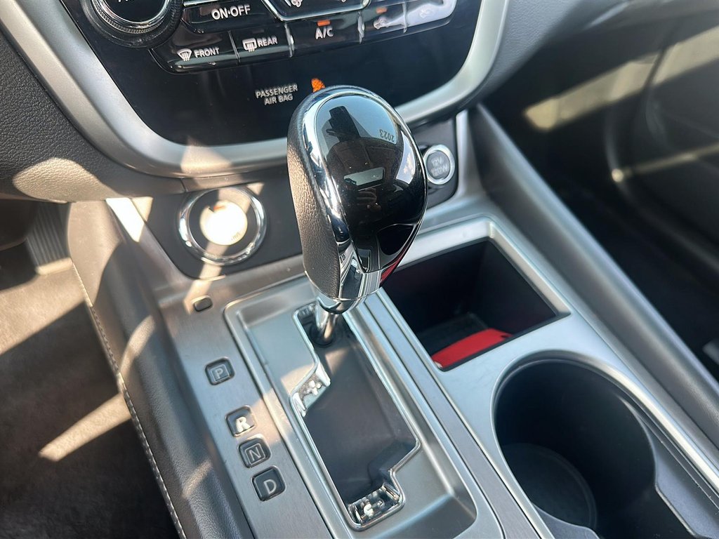 2023 Nissan Murano SV AWD CVT in Stratford, Ontario - 14 - w1024h768px