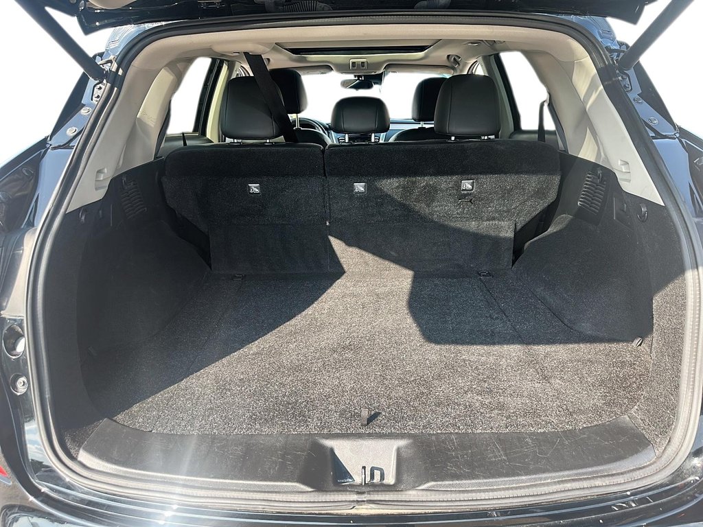 2023 Nissan Murano SV AWD CVT in Stratford, Ontario - 6 - w1024h768px