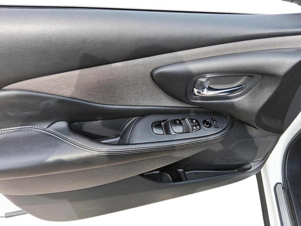 2023 Nissan Murano S AWD CVT in Stratford, Ontario - 10 - w1024h768px