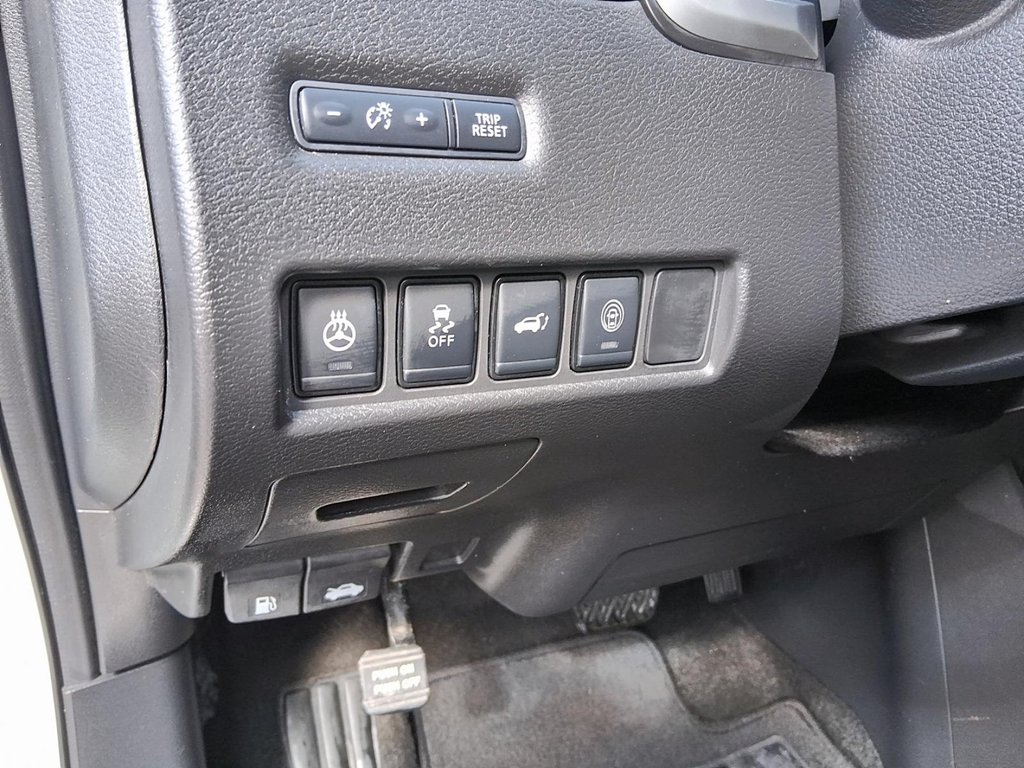 2024 Nissan Murano AWD SV in Stratford, Ontario - 18 - w1024h768px