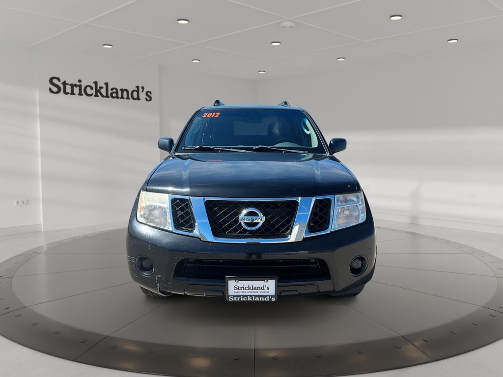 2012 Nissan Pathfinder LE AWD at in Stratford, Ontario - 2 - w1024h768px