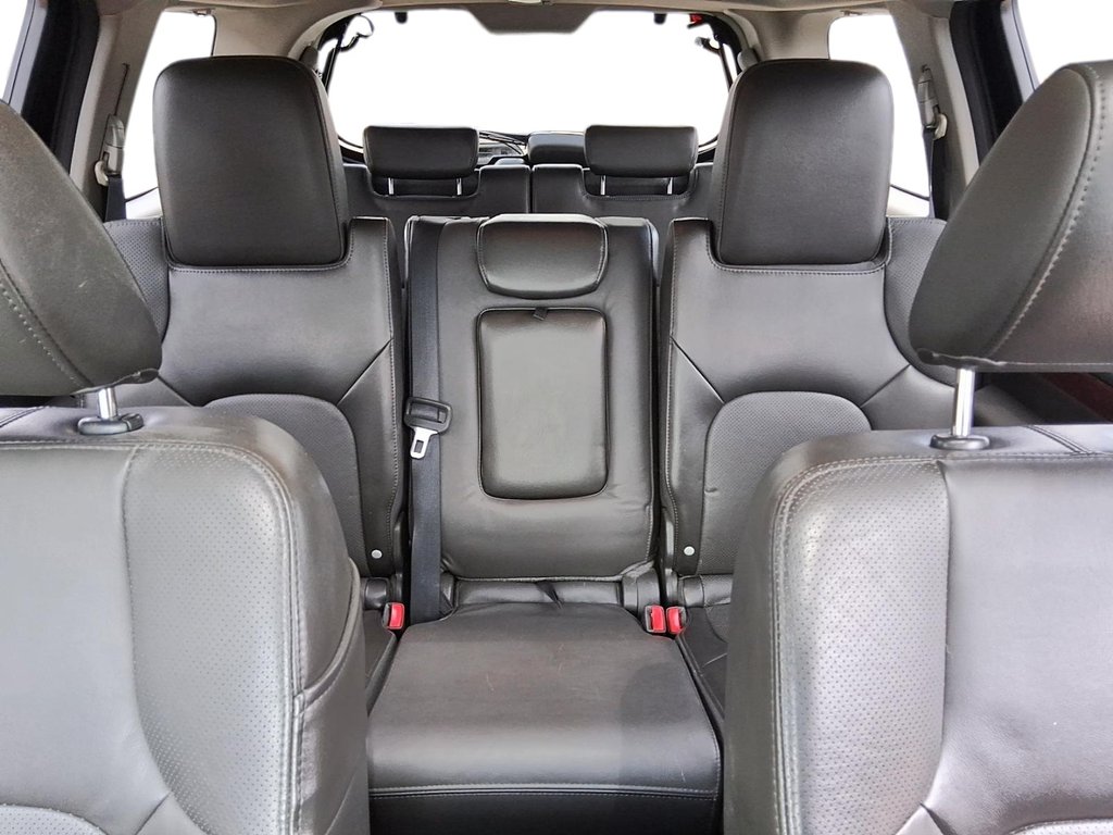 2012 Nissan Pathfinder LE AWD at in Stratford, Ontario - 11 - w1024h768px