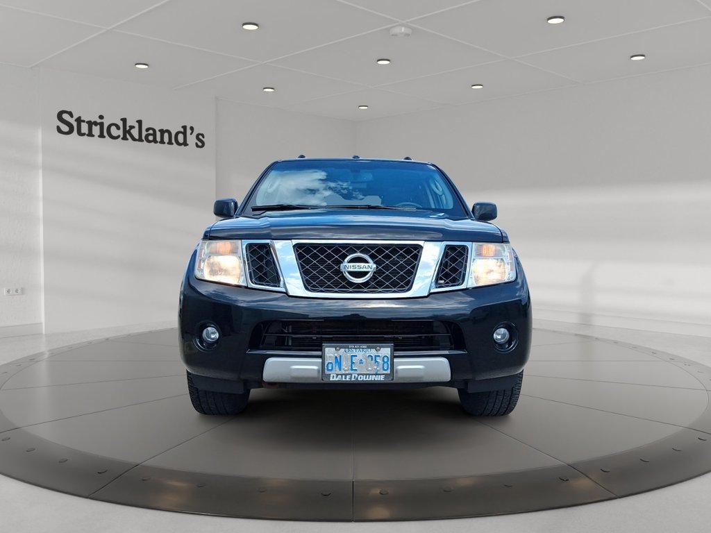 2012 Nissan Pathfinder LE AWD at in Stratford, Ontario - 2 - w1024h768px