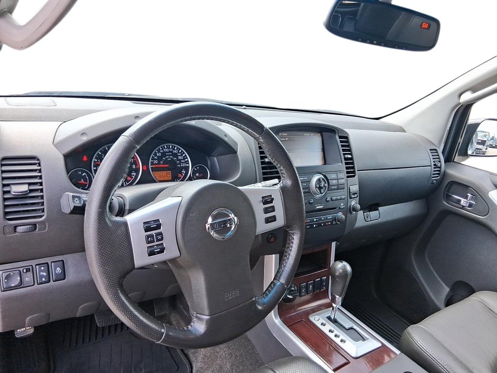 2012 Nissan Pathfinder LE AWD at in Stratford, Ontario - 12 - w1024h768px