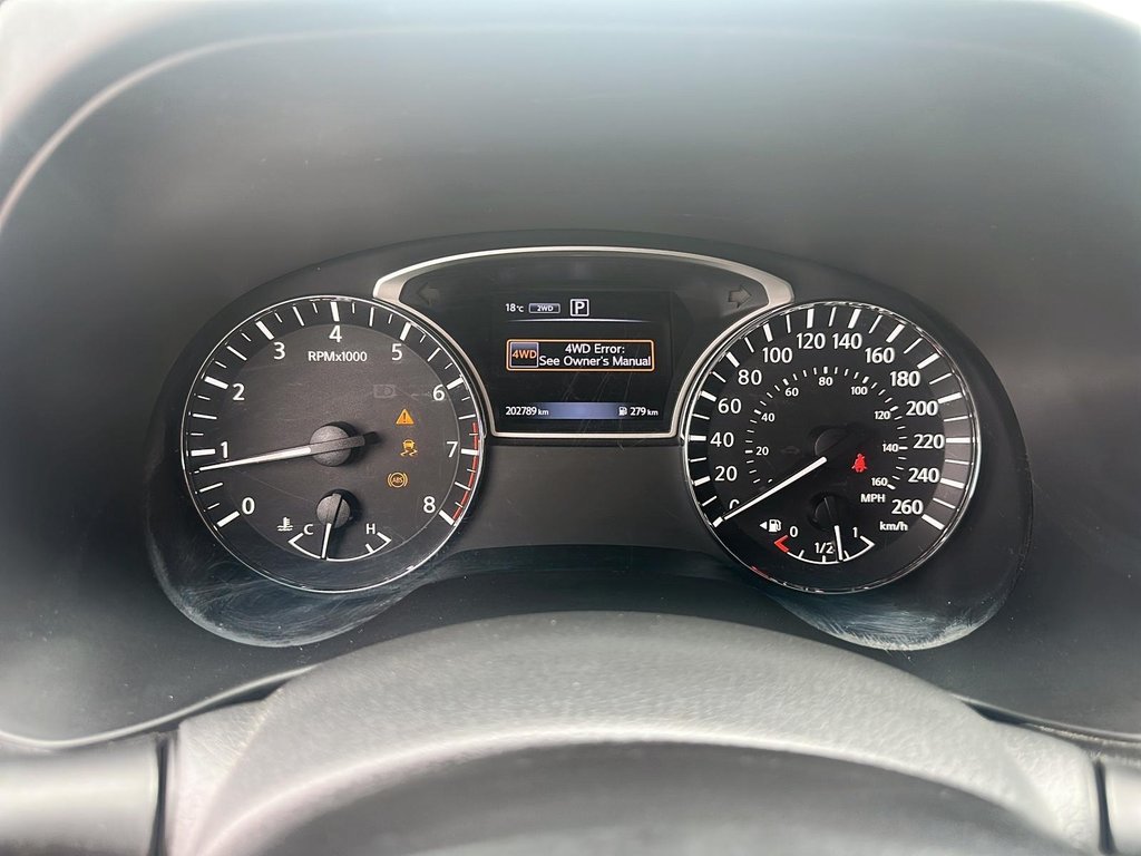 2016 Nissan Pathfinder SV V6 4x4 at in Stratford, Ontario - 13 - w1024h768px