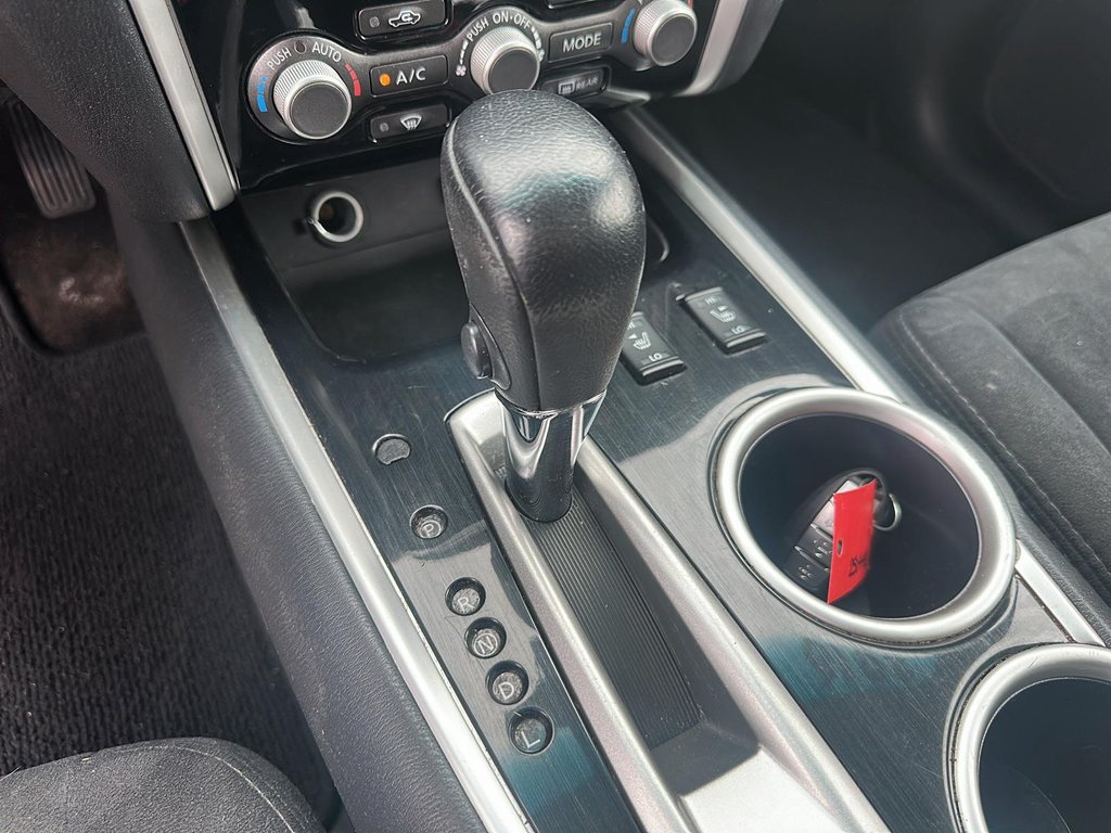 2016 Nissan Pathfinder SV V6 4x4 at in Stratford, Ontario - 15 - w1024h768px