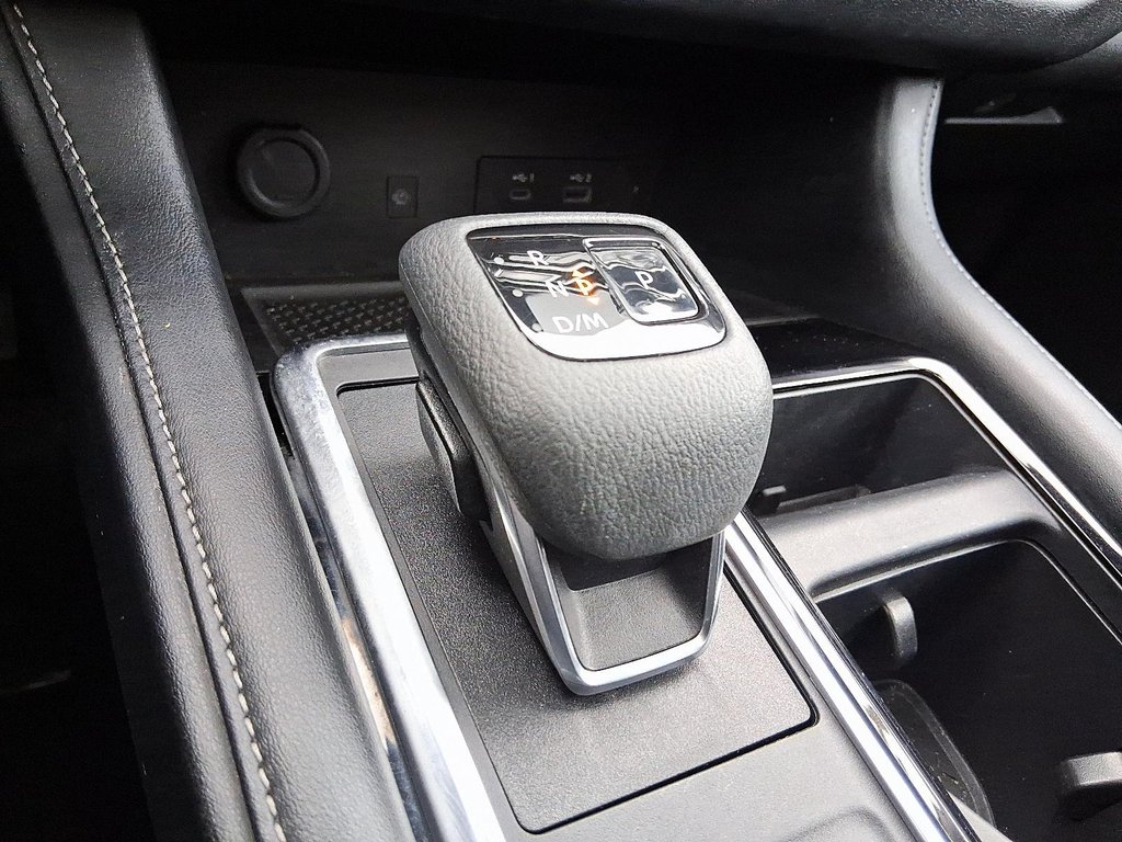 2023 Nissan Pathfinder SL V6 4x4 at in Stratford, Ontario - 17 - w1024h768px