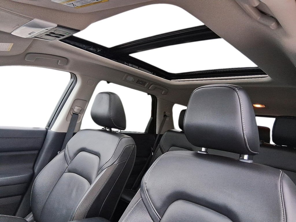 2023 Nissan Pathfinder SL V6 4x4 at in Stratford, Ontario - 19 - w1024h768px